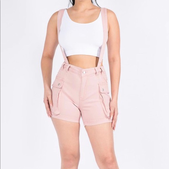 Women’s Size Large Blush Pink Overall/Shorts - Picture 1 of 4